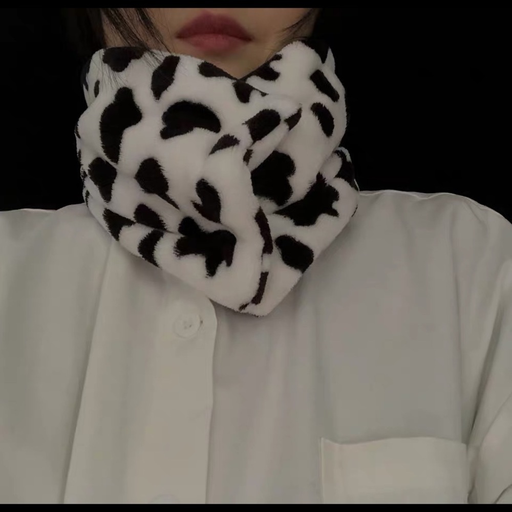 scarf - Picture 2 of 3